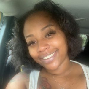 Meet your Posher, Coty